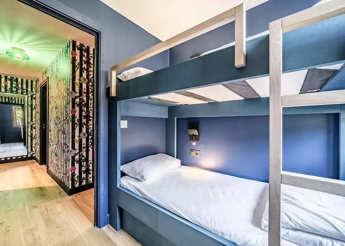 Spritz - By Emerald Apartment