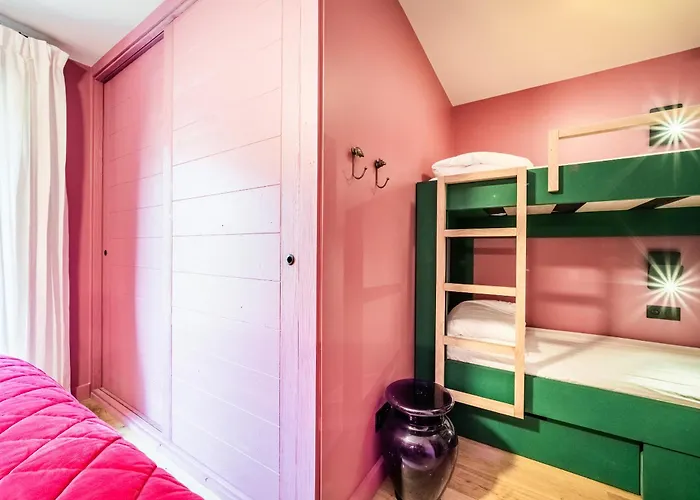 Spritz - By Emerald Apartman *